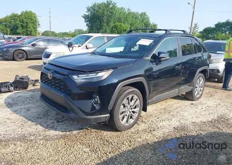 2023 Toyota Rav4 Xle Premium z USA, uszkodzony, nr VIN 2T3C1RFV8PC214730